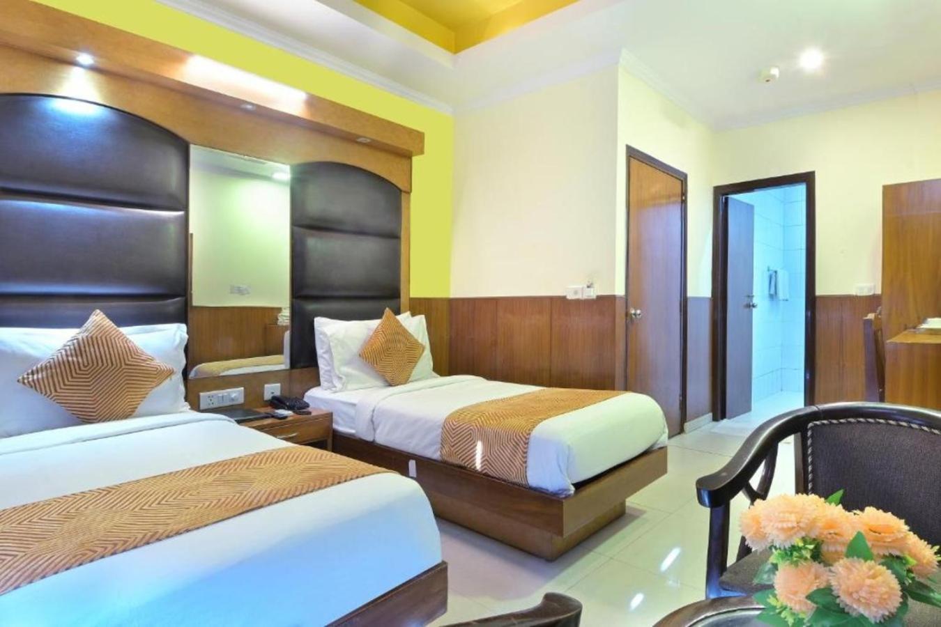 Hotel Castle Blue New Delhi Near Igi Airport Εξωτερικό φωτογραφία