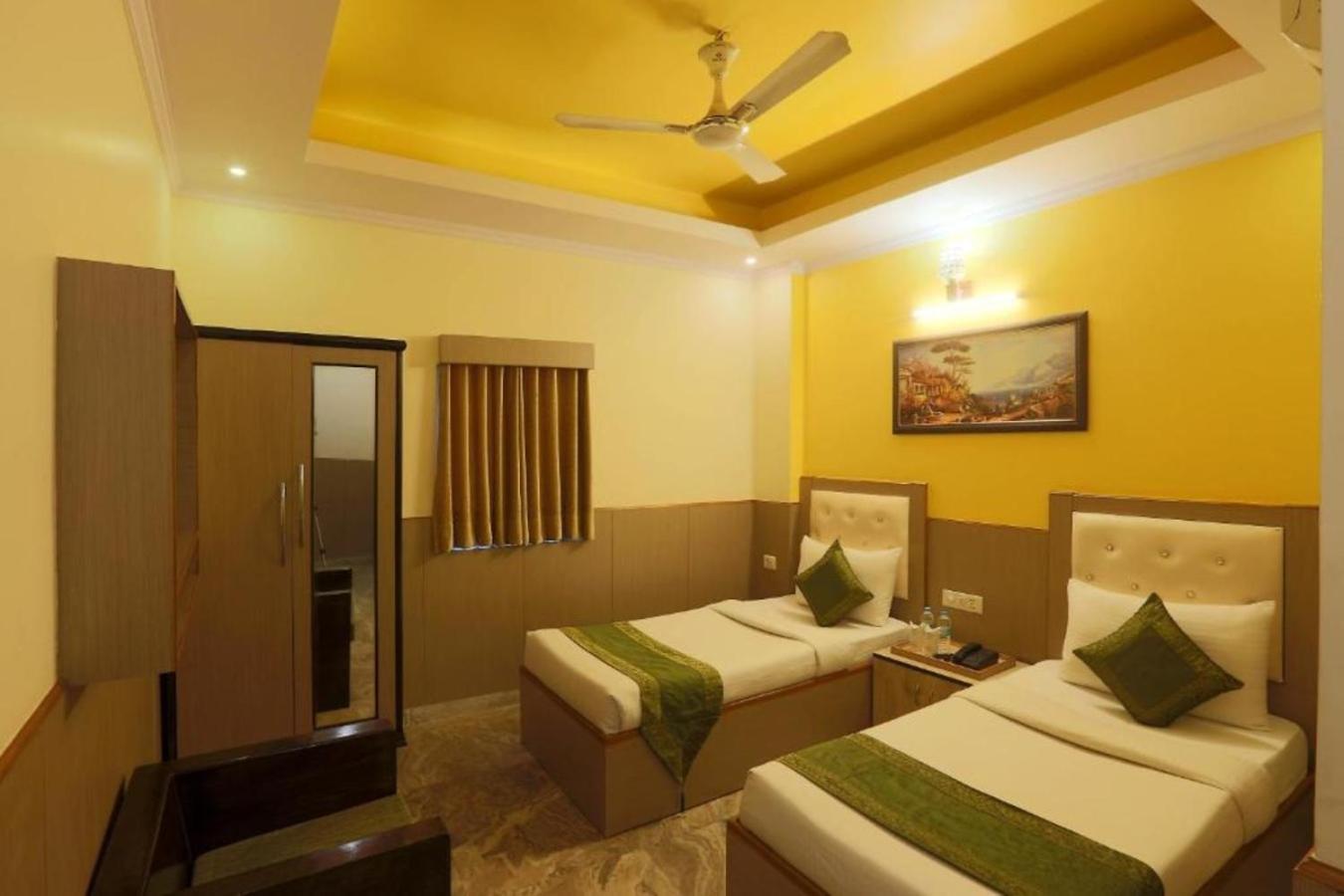 Hotel Castle Blue New Delhi Near Igi Airport Εξωτερικό φωτογραφία
