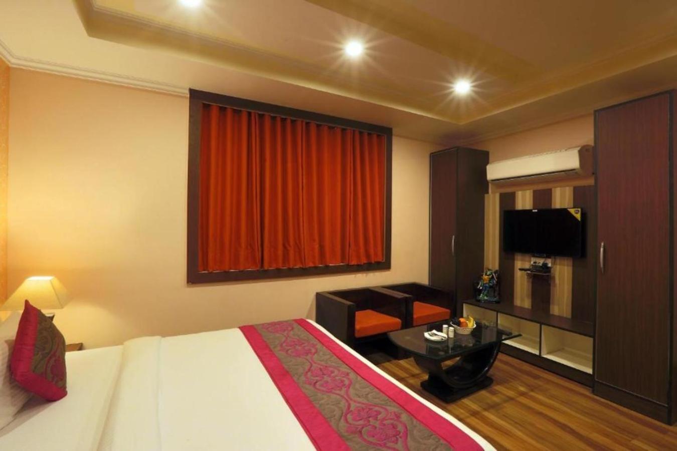 Hotel Castle Blue New Delhi Near Igi Airport Εξωτερικό φωτογραφία