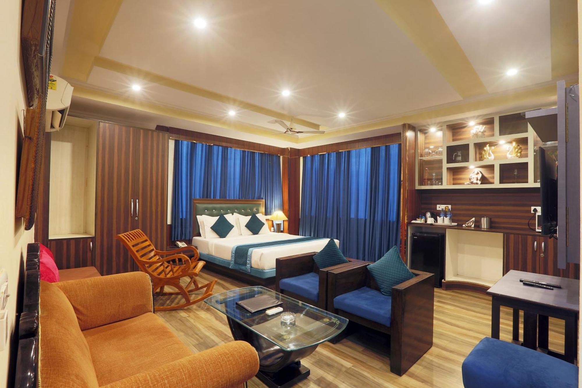 Hotel Castle Blue New Delhi Near Igi Airport Εξωτερικό φωτογραφία