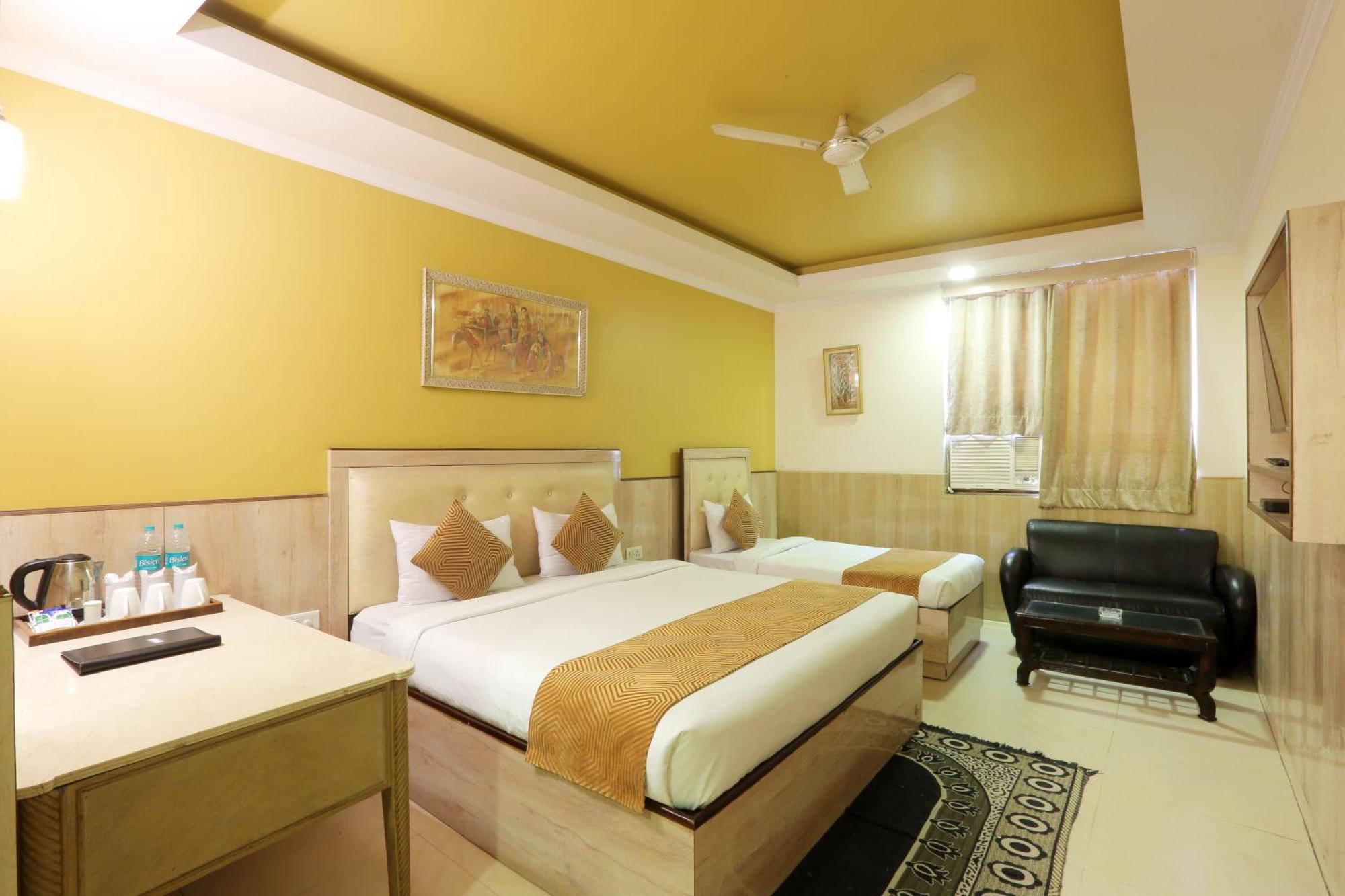 Hotel Castle Blue New Delhi Near Igi Airport Εξωτερικό φωτογραφία