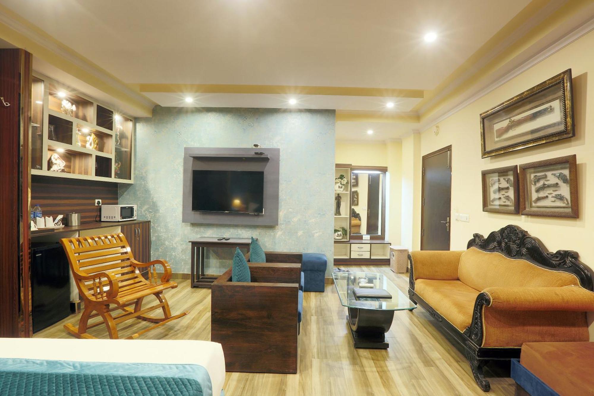 Hotel Castle Blue New Delhi Near Igi Airport Εξωτερικό φωτογραφία